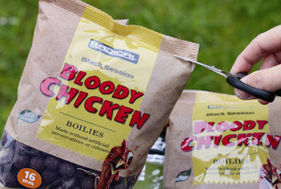 Bouillettes Radical Bloody Chicken 16mm 1kg -DYNAMITE BAITS 826b58f7abc50752d98c89eb0ee5dfff7e809f33 240667amb1