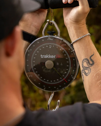 Peson à Crémaillère Trakker T1 Dial Scale 27kg - description 01