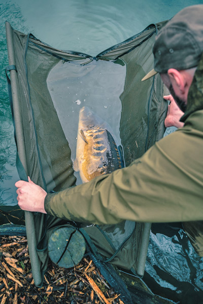 Sac de Pesée Trakker Flottant Sanctuary T1 XL Retention Sling (Occasion) - description 12