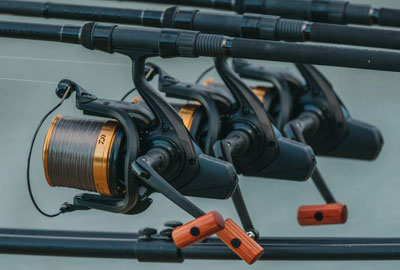 Ensemble Daiwa New Emblem Carp 50mm 12' 3.5lbs 45 SCW Gold (les 4) 12 Ensemble Daiwa New Emblem Carp 50mm 12' 3.5lbs 45 SCW Gold (les 4) -PROLO Magasin c80d020ab7bad864828bdf0c1664a80330d3e652 202629amb1