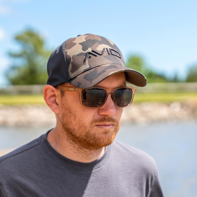 Casquette Avid Carp Distortion Dark-Kamo Hybrid Cap - description 02