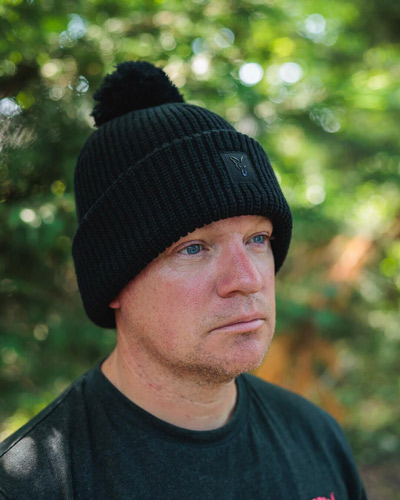 Bonnet Fox Black HD Bobble - description 01